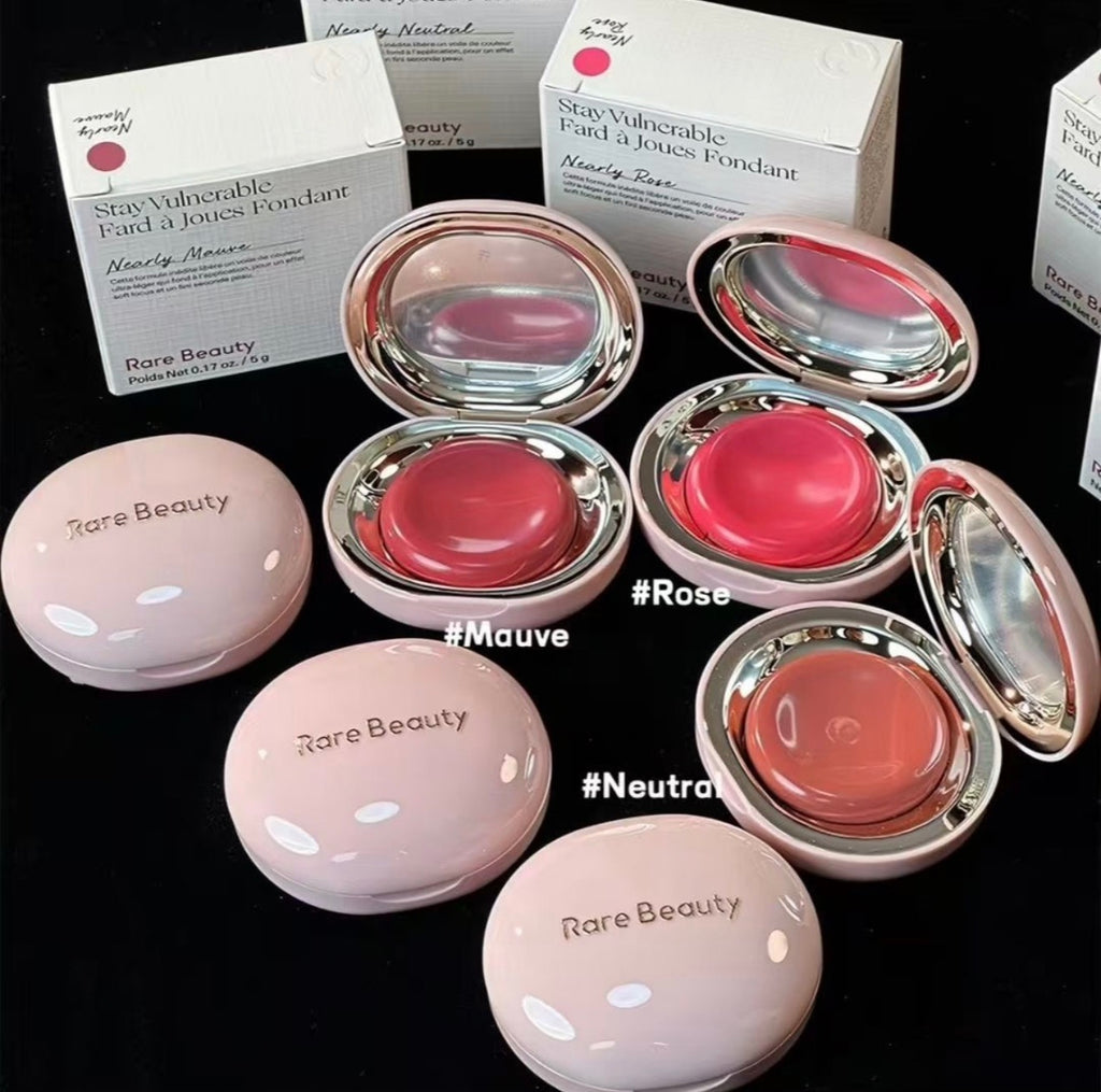 Rare Beauty stay vulnerable melting blush