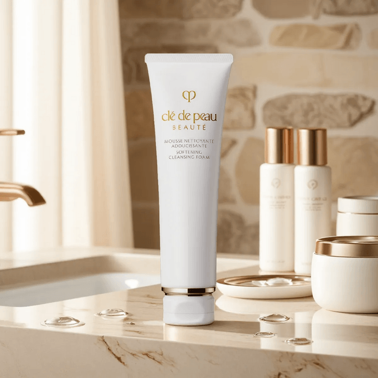 Clé de Peau Beauté Cleansing Foam